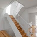 The three cusps chalet / tiago do vale architects