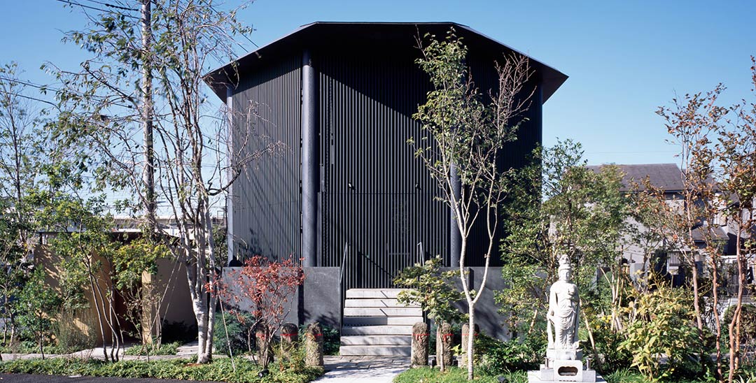 Hasshoden - Charnel house in Ryusenji Temple / Love Architecture