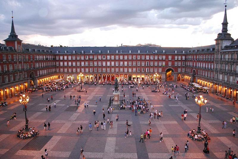 Madrid, spain is banning cars from its crowded city center