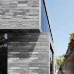 Canterbury road residence / b. E architecture