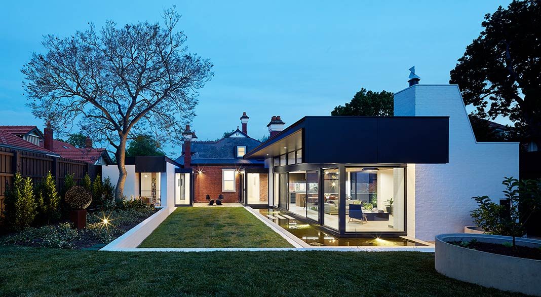 Pond House, ‘Marrandillas’ / Nic Owen Architects