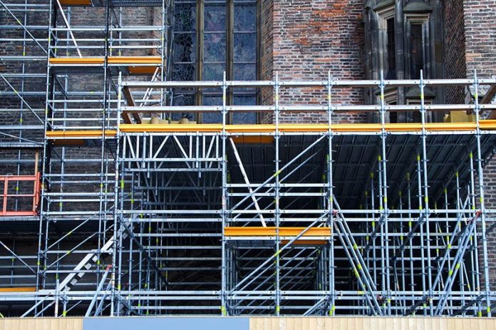 5 Home Improvement Projects That Require Scaffolding to Complete