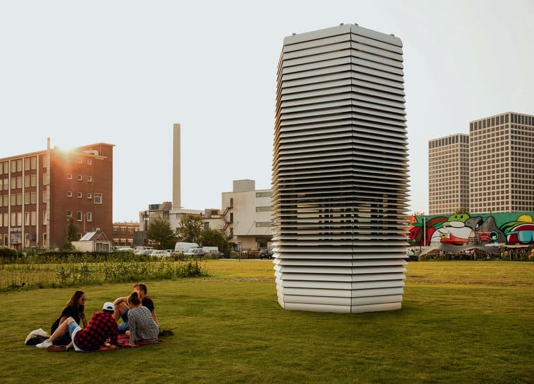 A 23-foot-tall air purifier gets a tryout in smoggy beijing