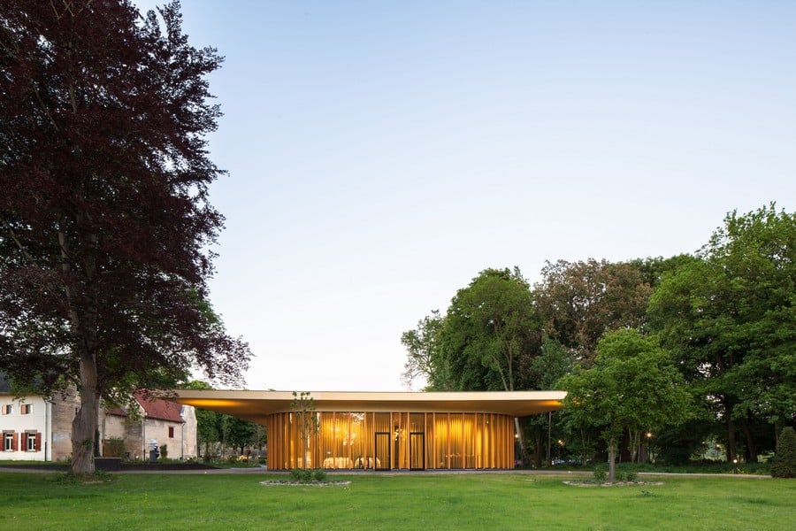 Immense contemporary pavilion contrasts historic farm mecanoo architecten 3