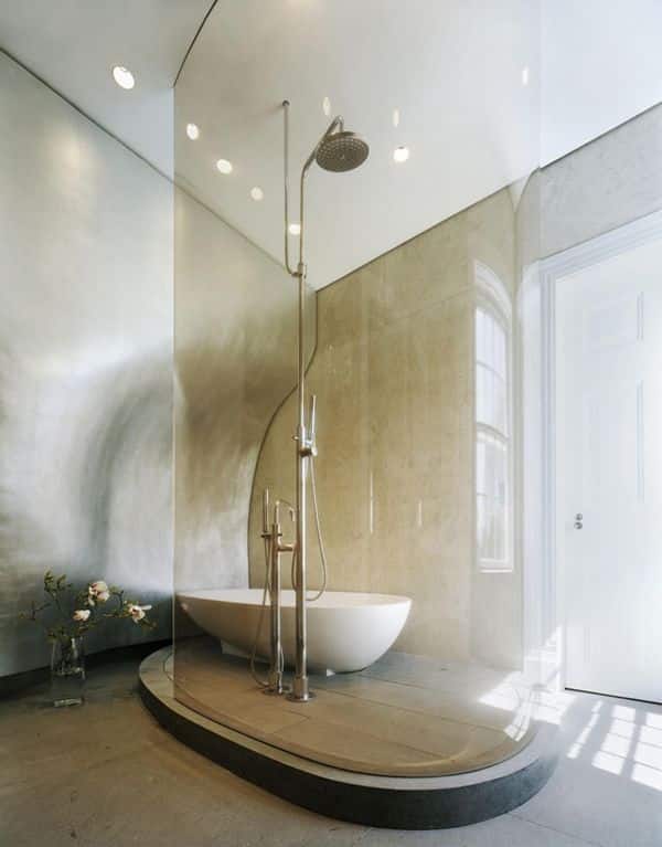 The simple yet elegant shower bathtub combo