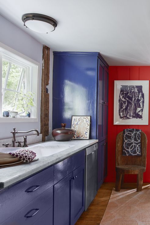 21 vibrant blue cabinets