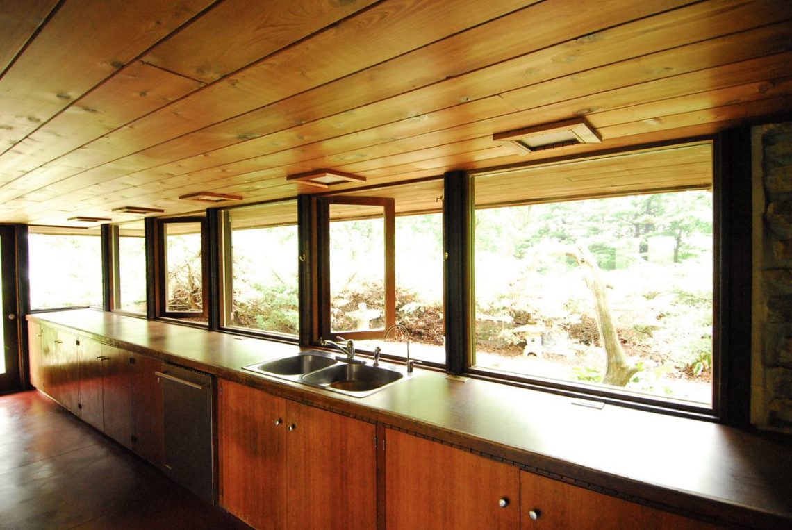 29 Mid-Century Homes – Exterior And Interior Examples &Amp; Ideas 296 Frank lloyd wright style home in illinois