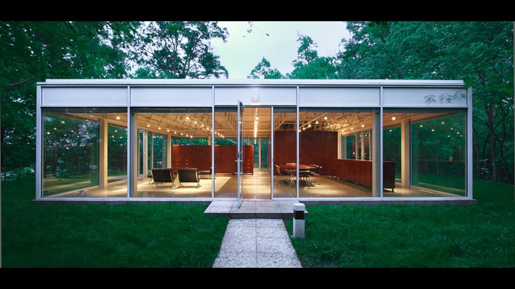 29 Mid-Century Homes – Exterior And Interior Examples &Amp; Ideas 251 Glass house in tennessee inspired by mies