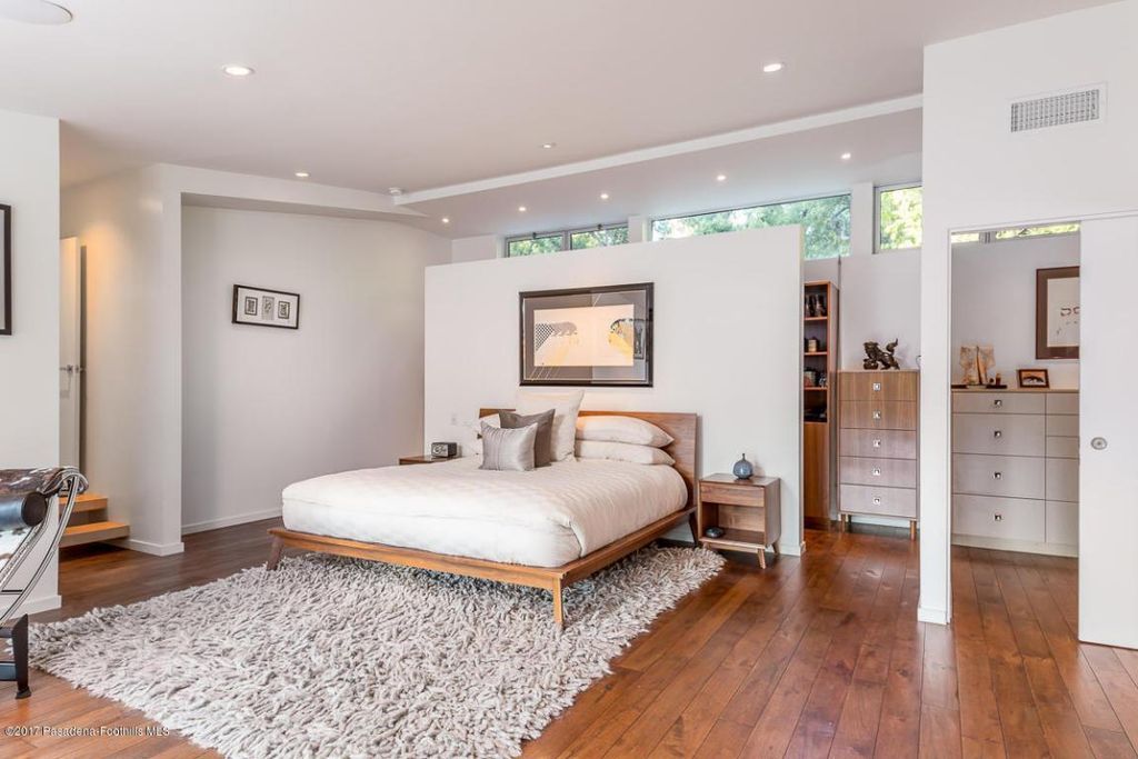 29 Mid-Century Homes – Exterior And Interior Examples &Amp; Ideas 315 Kristen wiig’s mid-century home