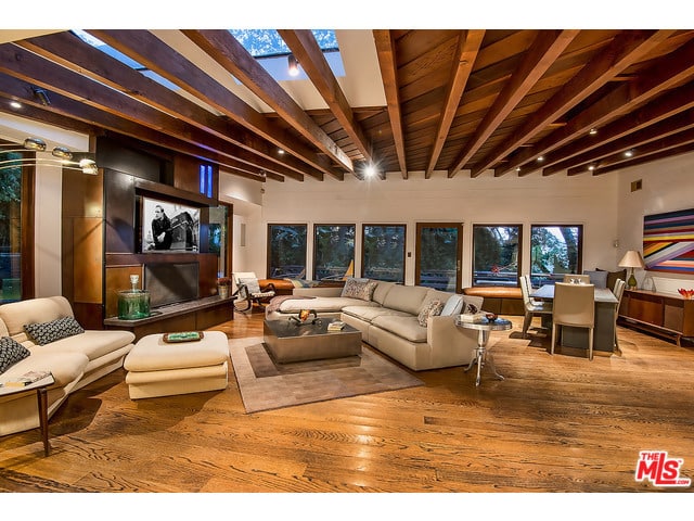 29 Mid-Century Homes – Exterior And Interior Examples &Amp; Ideas 302 Mid-century house in los angeles