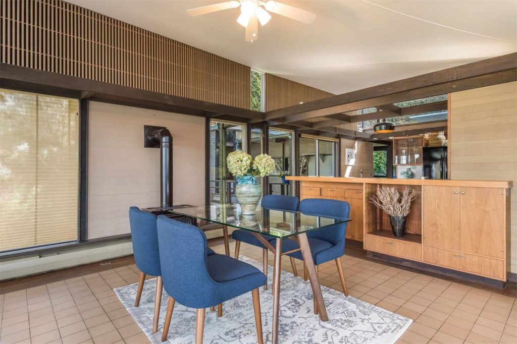 29 Mid-Century Homes – Exterior And Interior Examples &Amp; Ideas 321 Mid-century modern home on bainbridge island