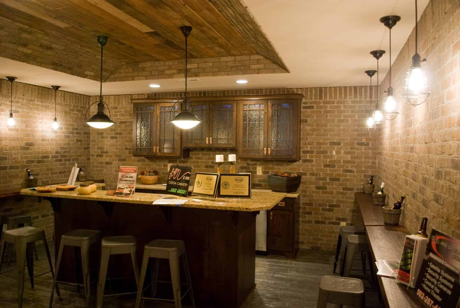 The home pub theme basement bar design