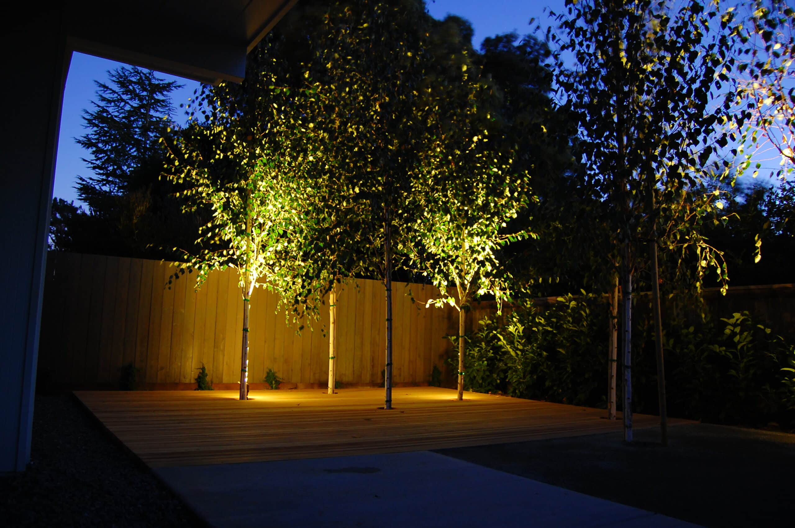 10 brightest solar spot lights for a shiny yard 1 scaled