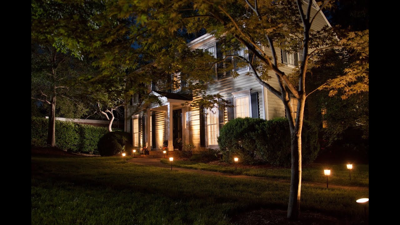 10 brightest solar spot lights for a shiny yard 2