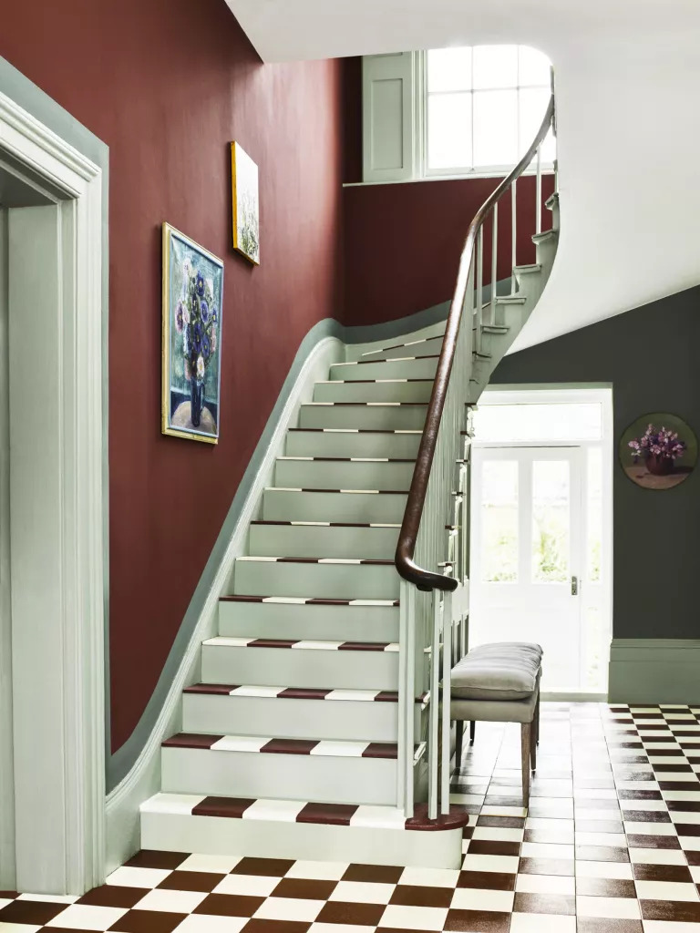 Generating interest by using harlequin or check flooring