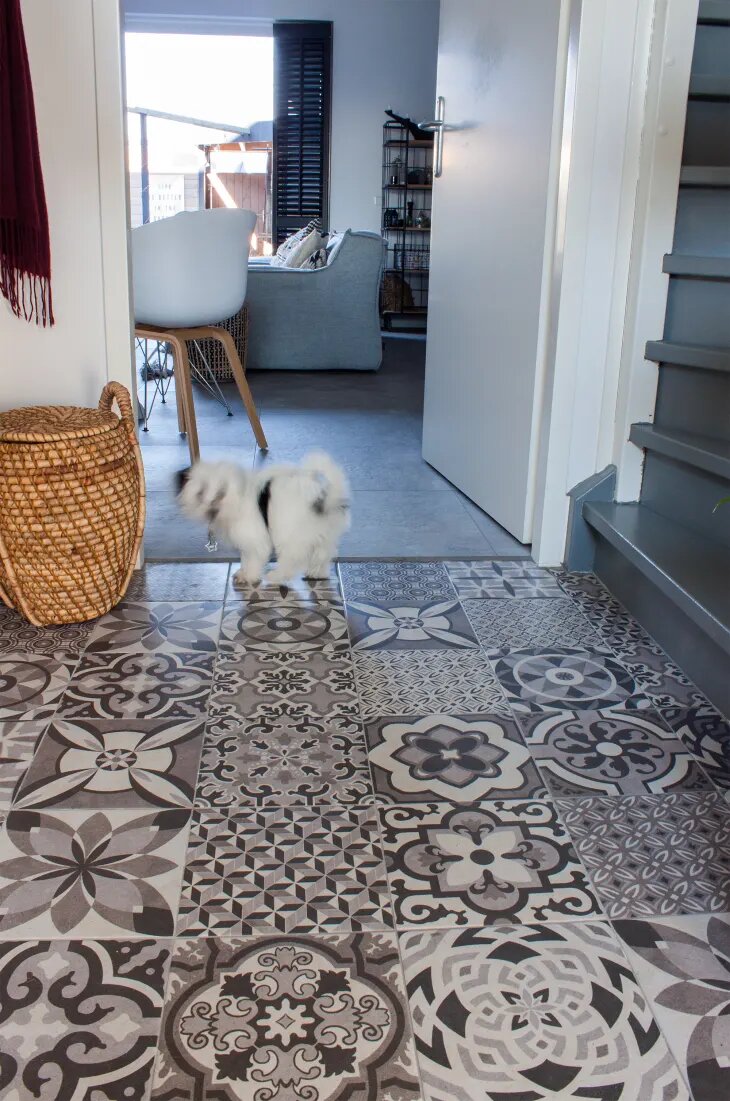 Creating a distinct space by laying down tiles