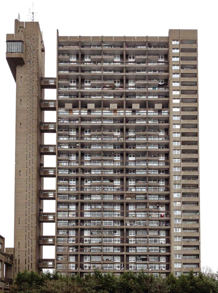 Early 1970s brutalist residential architecture: trellick tower, london, united kingdom - designed by ernő goldfinger, completed in 1972. - © ethan nunn