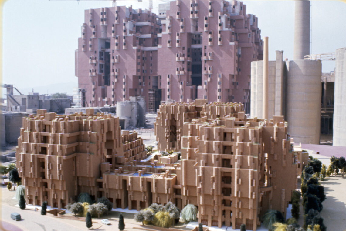 Futuristic social housing architecture walden by ricardo bofill architecture model © ricardo bofill