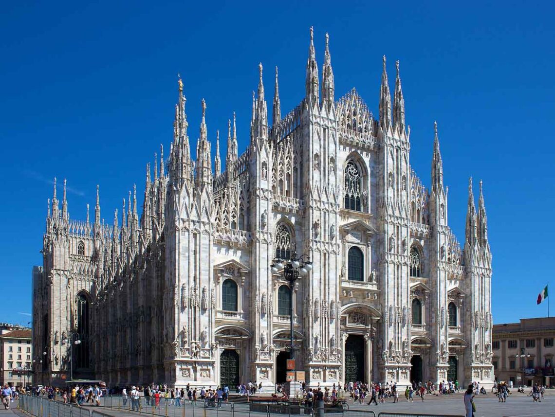 Gothic architecture: milan cathedral, italy - largest gothic cathedral in the world, construction spanned from 1386 to 1965. - © jiuguang ،