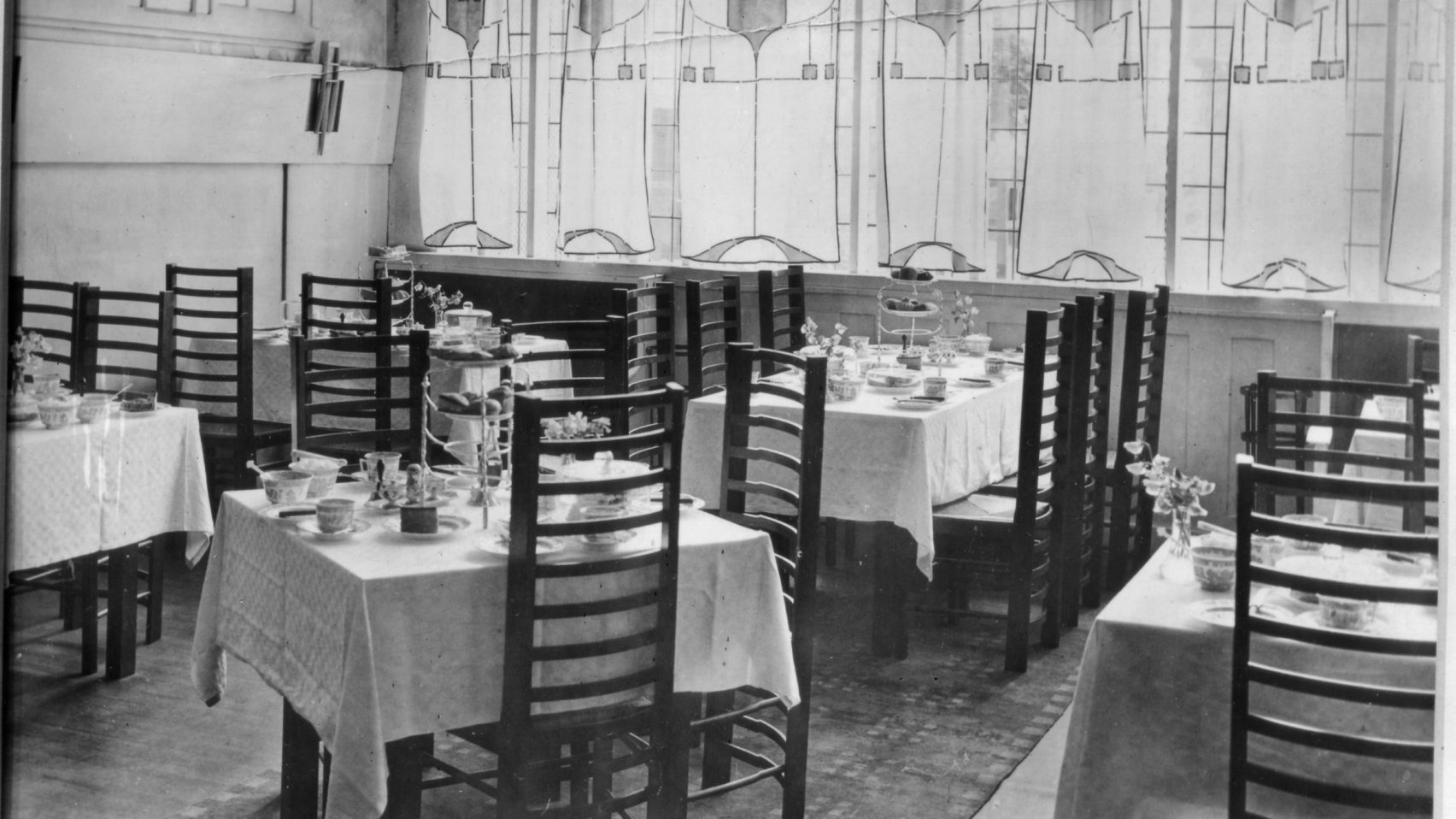 Charles Rennie Mackintosh: Biography, Works, Awards 48 Interior, the willow tearooms - charles rennie mackintosh