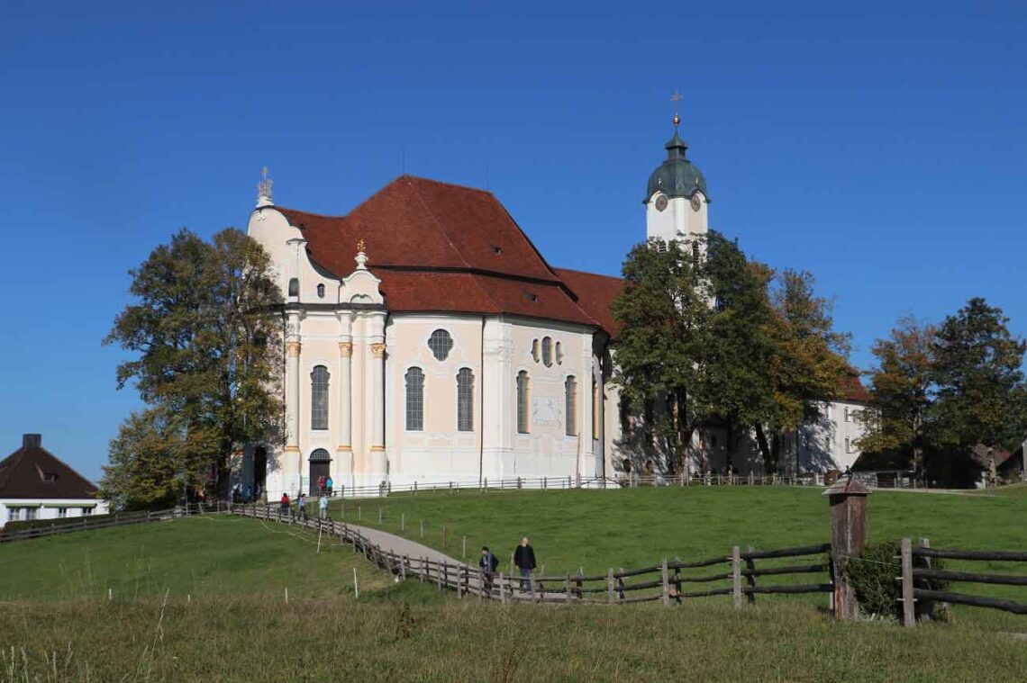 Late baroque architecture: wieskirche, bavaria, germany - designed by dominikus zimmermann, completed in 1754. - © mattis