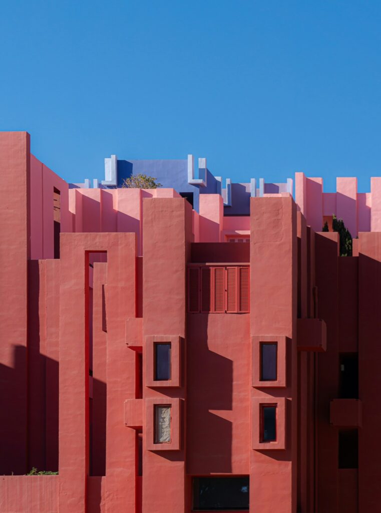 Monumental futuristic social housing architecture la muralla roja calpe spain designed by ricardo bofill completed in 1973 © johannes mandle 1