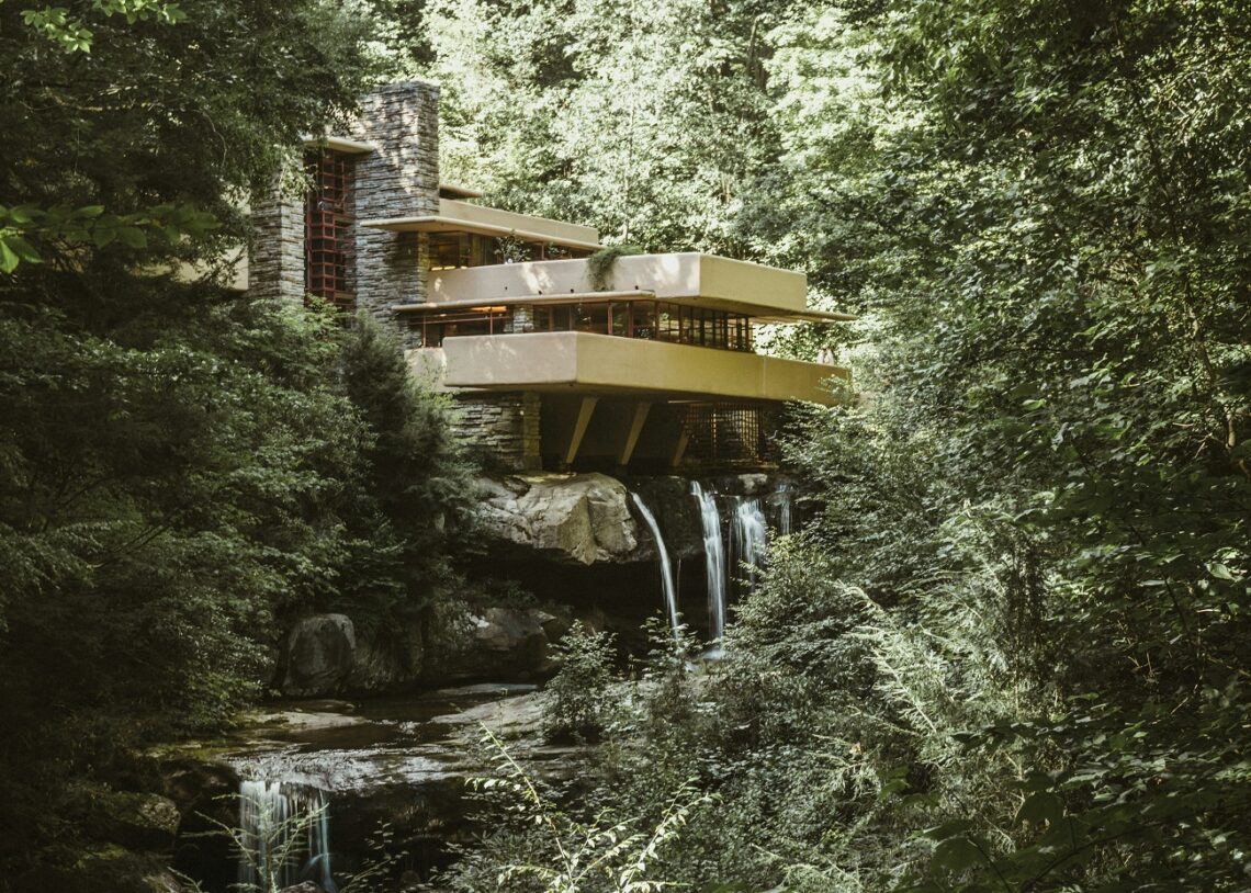 Organic architecture: fallingwater, pennsylvania, usa - designed by frank lloyd wright, completed in 1939. - © kirk thornton