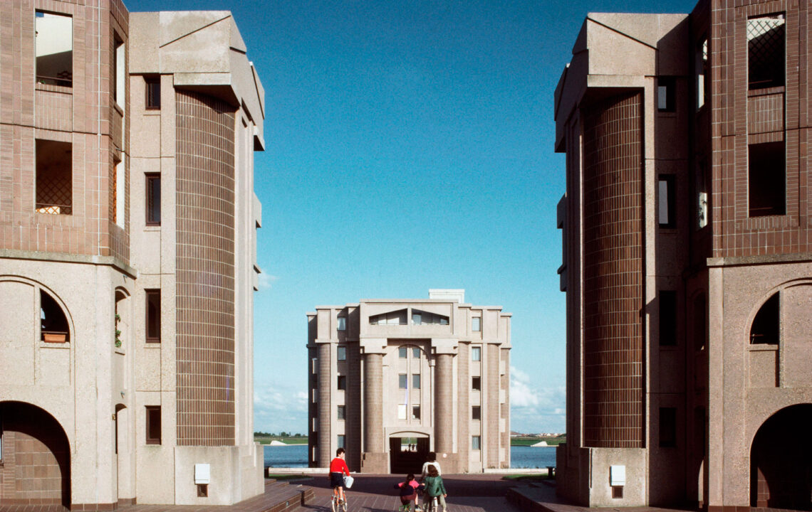 Les arcades du lac, versailles, france - designed by ricardo bofill