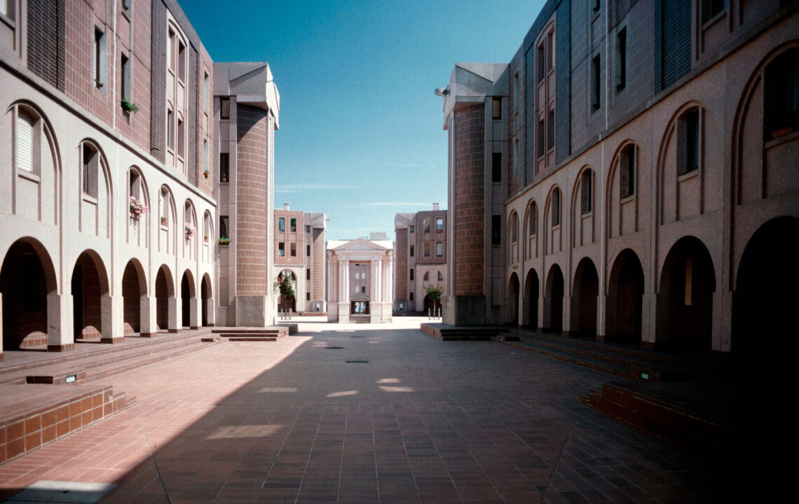 Les arcades du lac, versailles, france - designed by ricardo bofill