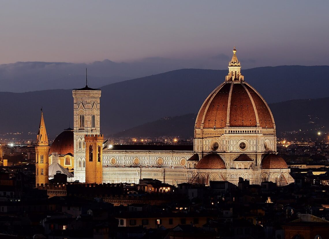 Renaissance architecture: florence cathedral, florence, italy - designed by arnolfo di cambio, completed in 1436. - © petar milošević