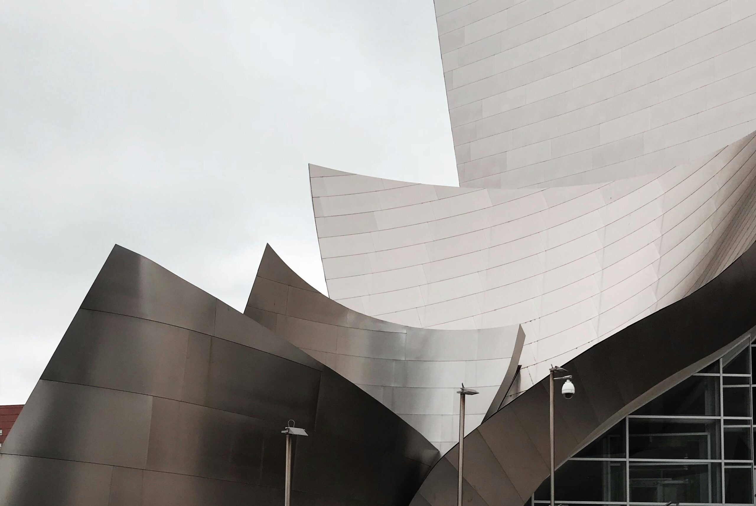 Frank Gehry: Biography, Works, Awards 39 Walt disney concert hall detail, los angeles, united states - © yulia pribytkova