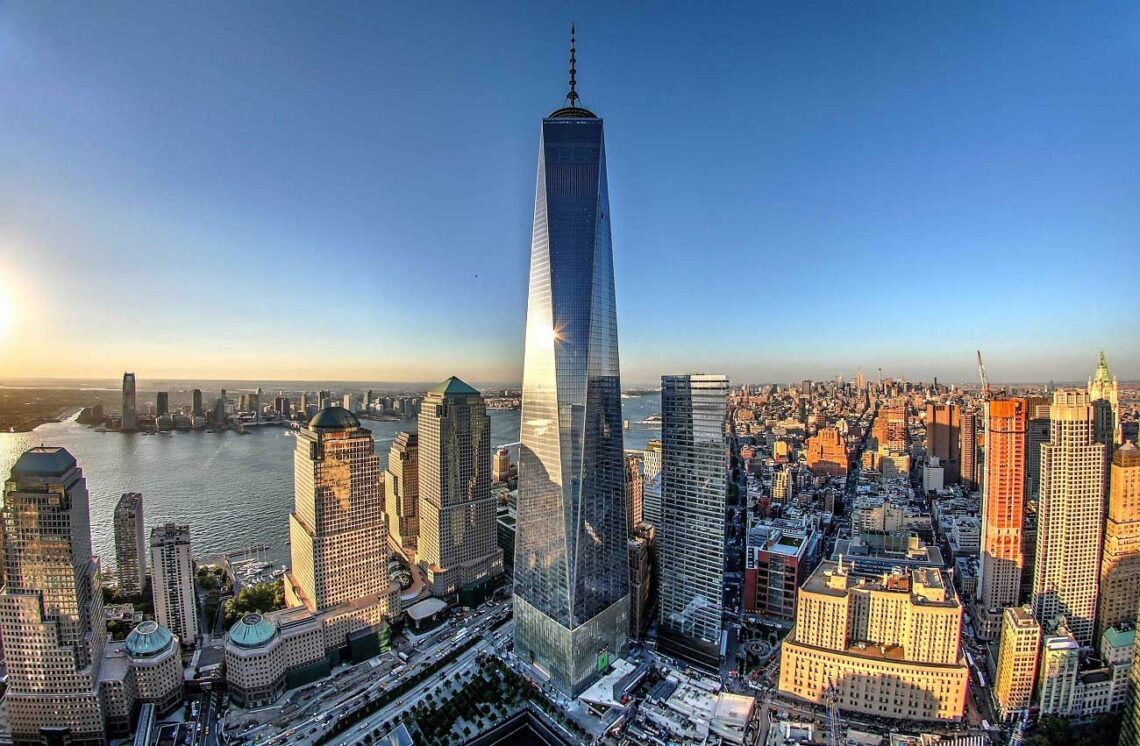 Aecom: one world trade center, new york, usa - the tallest building in the western hemisphere, standing at 1,776 feet (541 meters) © michael mahesh