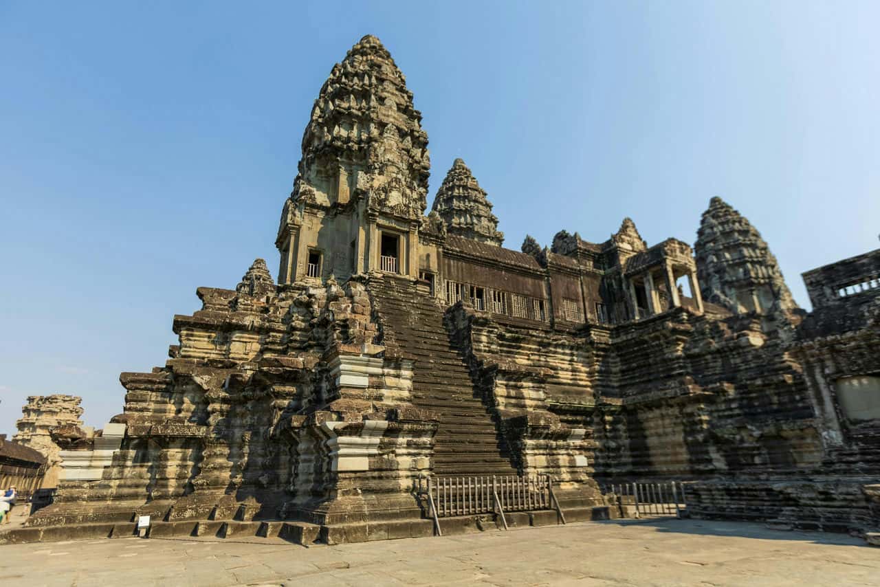 Angkor wat temple complex stair view © serg alesenko