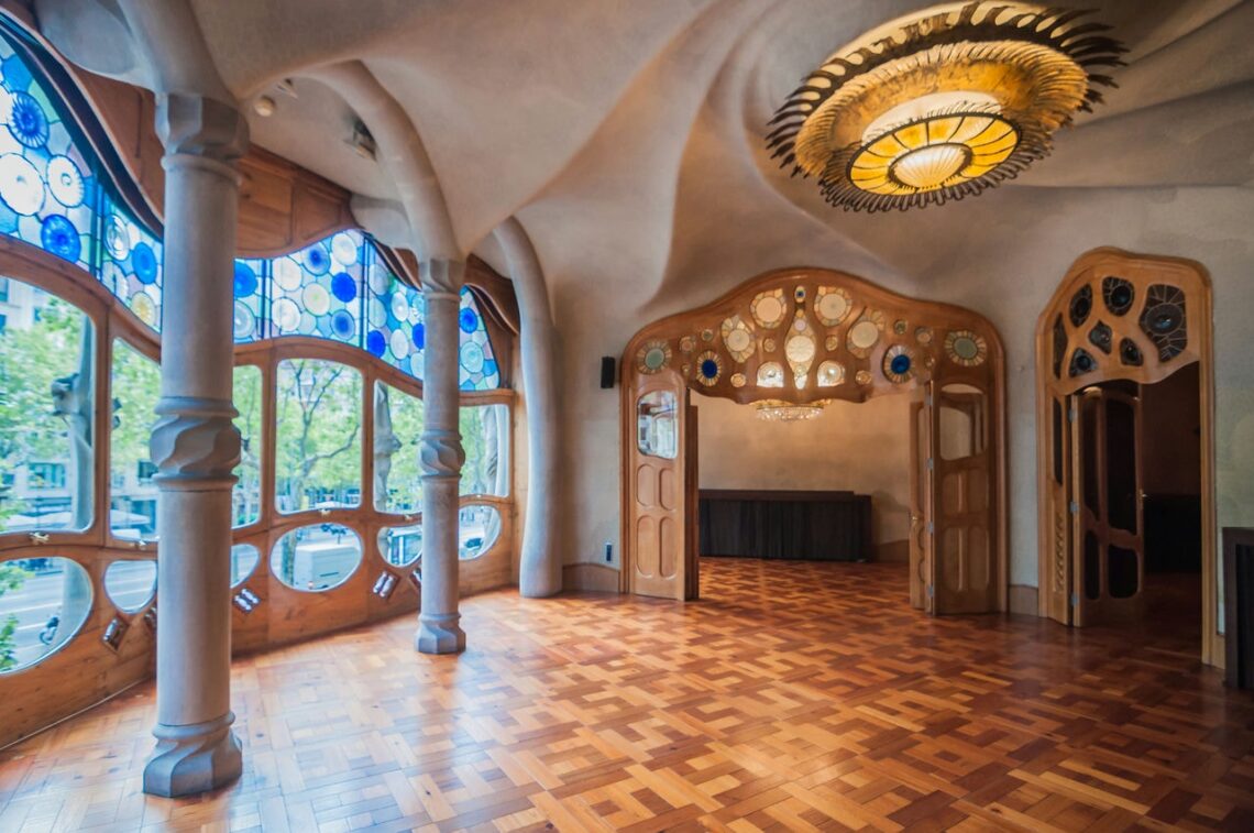 Antoni gaudi: casa batlló noble floor © sara terrones