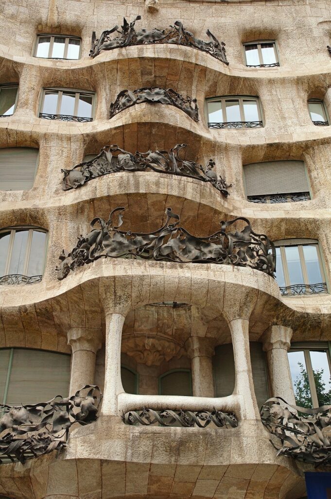 Antoni Gaudí: Biography, Works, Awards 157 Antoni gaudi: casa mila balconies and ironwork © carlos lorenzo