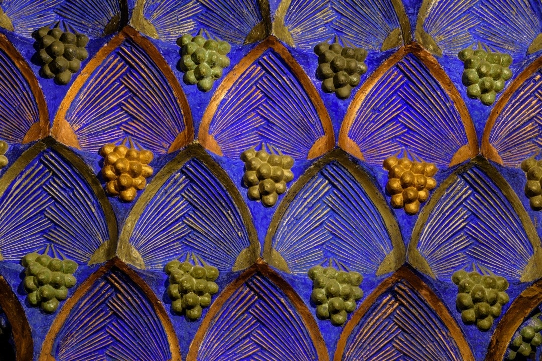 Antoni Gaudí: Biography, Works, Awards 205 Antoni gaudi: casa vicens closeup of smoking room ceiling © sergi boixader