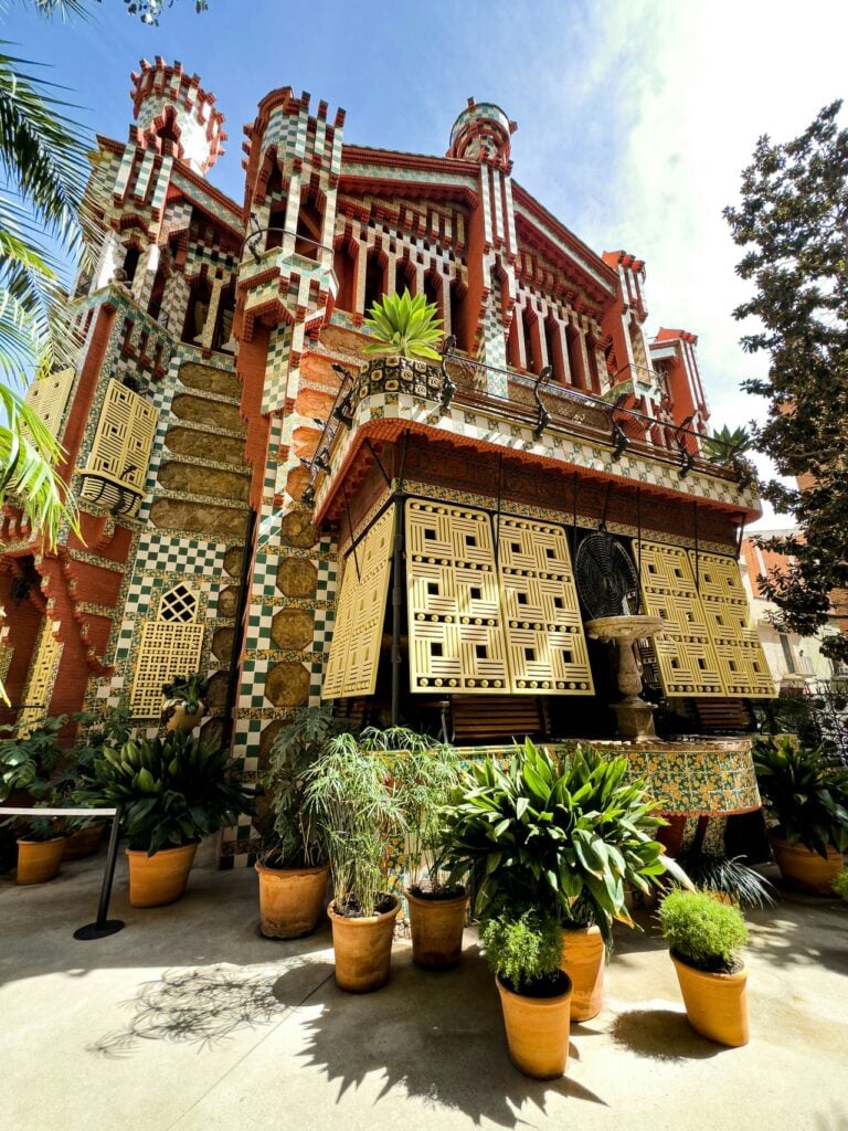 Antoni Gaudí: Biography, Works, Awards 213 Antoni gaudi: casa vicens view from garden façade © axp photography