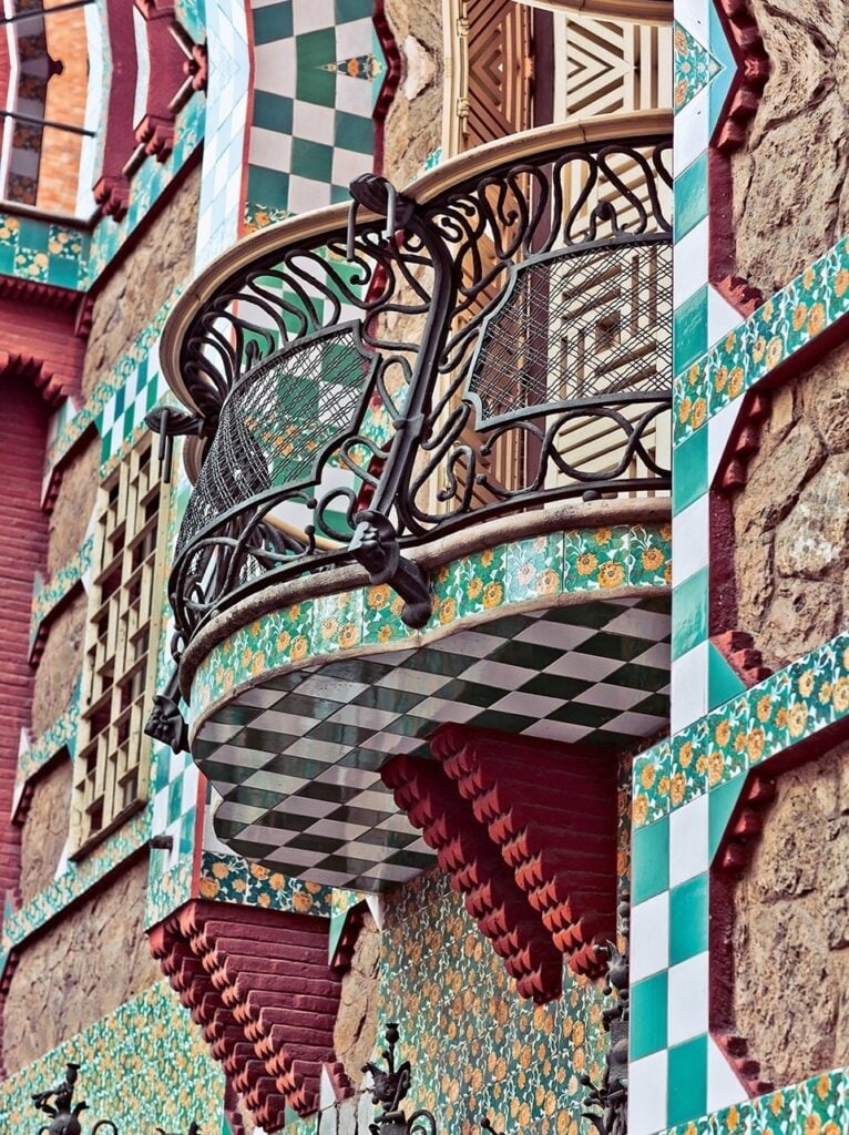 Antoni gaudi: casa vicens wrought iron balcony © christian schallert/jordi garcia/courtesy of taschen