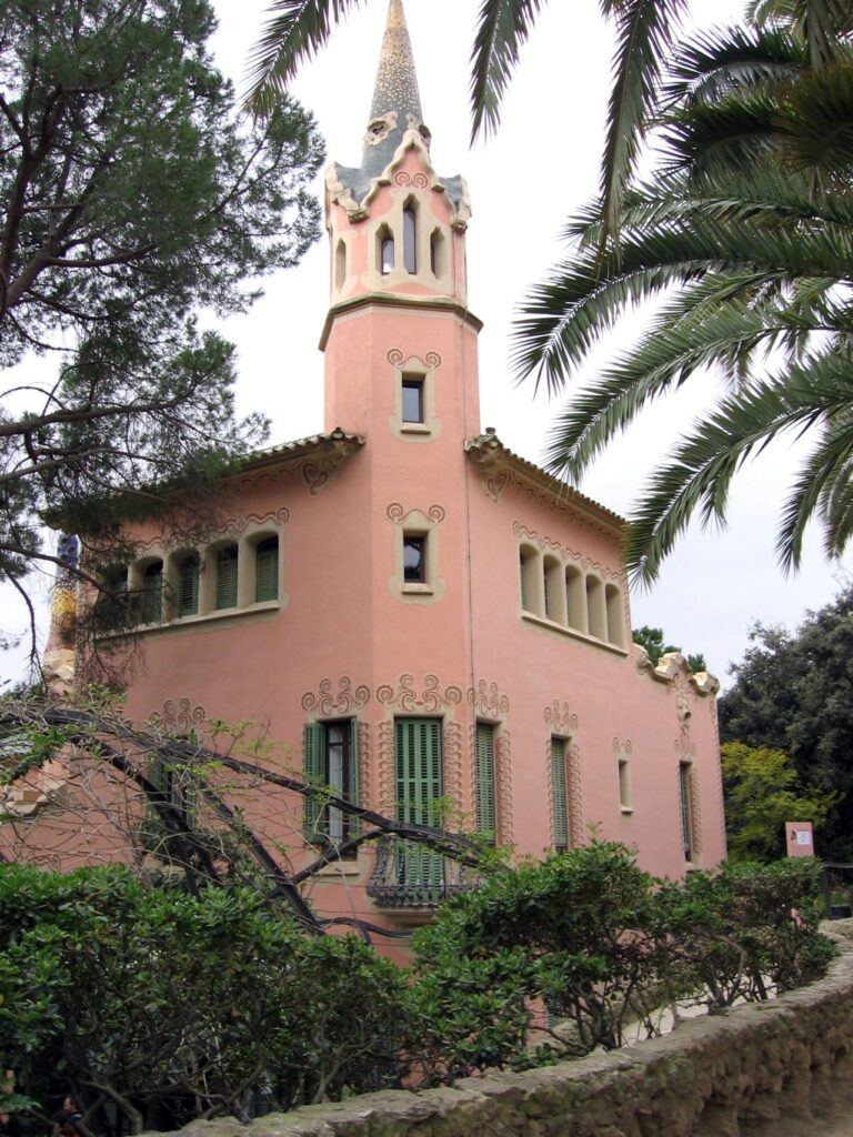Antoni Gaudí: Biography, Works, Awards 170 Antoni gaudi: park güell house museum © canaan