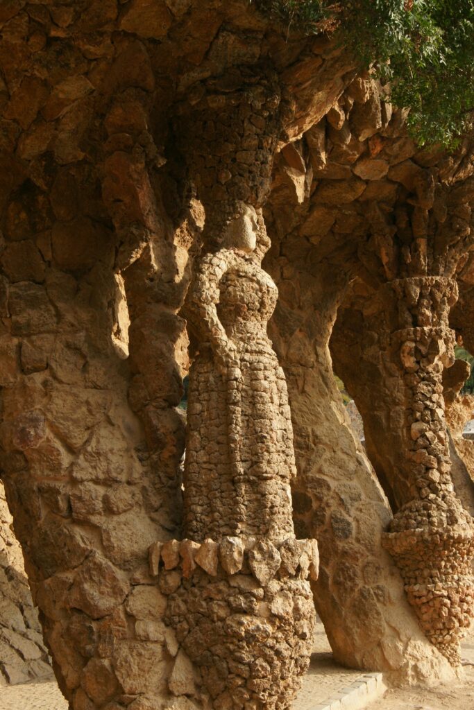 Antoni Gaudí: Biography, Works, Awards 174 Antoni gaudi: park güell sculpture of laundress © böhringer friedrich