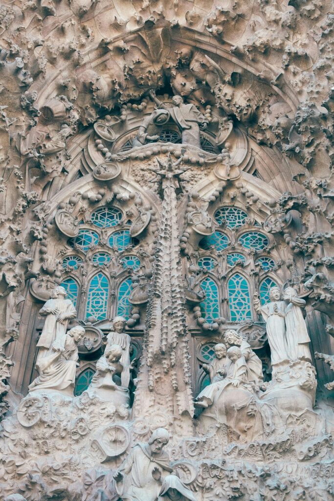 Antoni Gaudí: Biography, Works, Awards 130 Antoni gaudi: sagrada familia nativity façade carvings © maria orlova