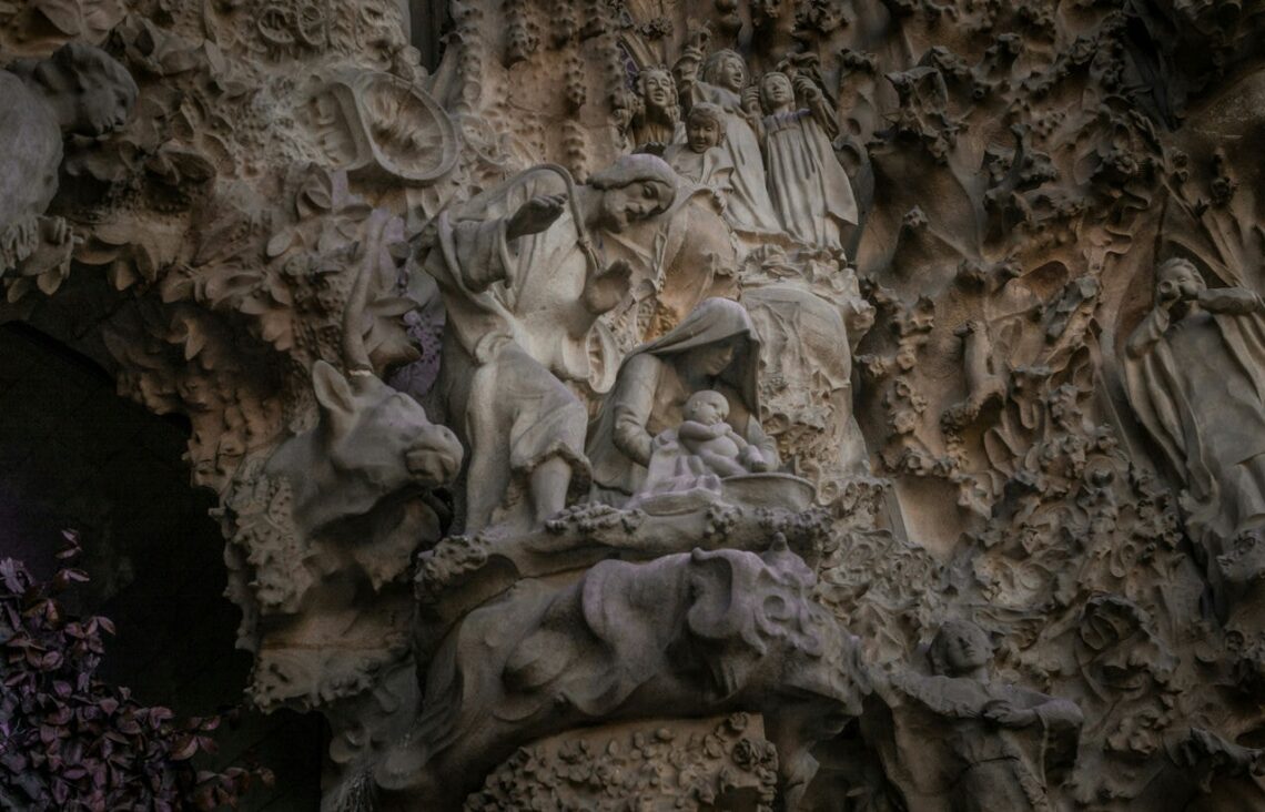 Antoni Gaudí: Biography, Works, Awards 133 Antoni gaudi: sagrada familia nativity façade detail © michael lee
