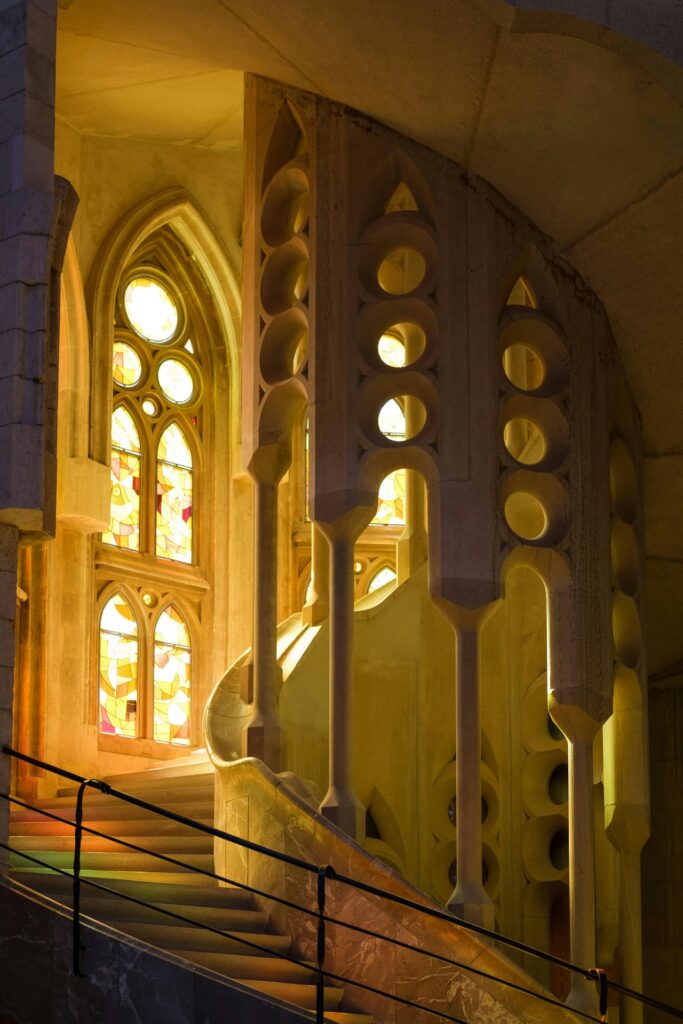 Antoni Gaudí: Biography, Works, Awards 143 Antoni gaudi: sagrada familia staircase © islandhopper x