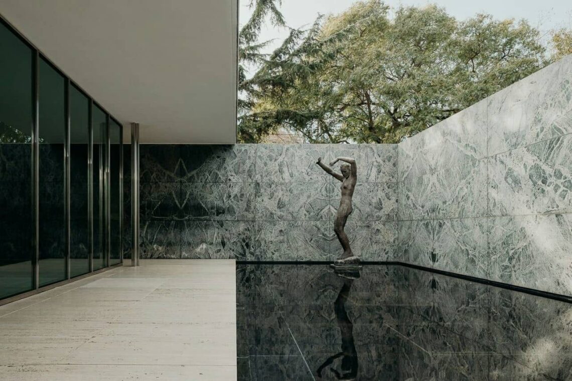 Architectural landmark: barcelona pavilion, alba by georg kolbe © maciek jeżyk