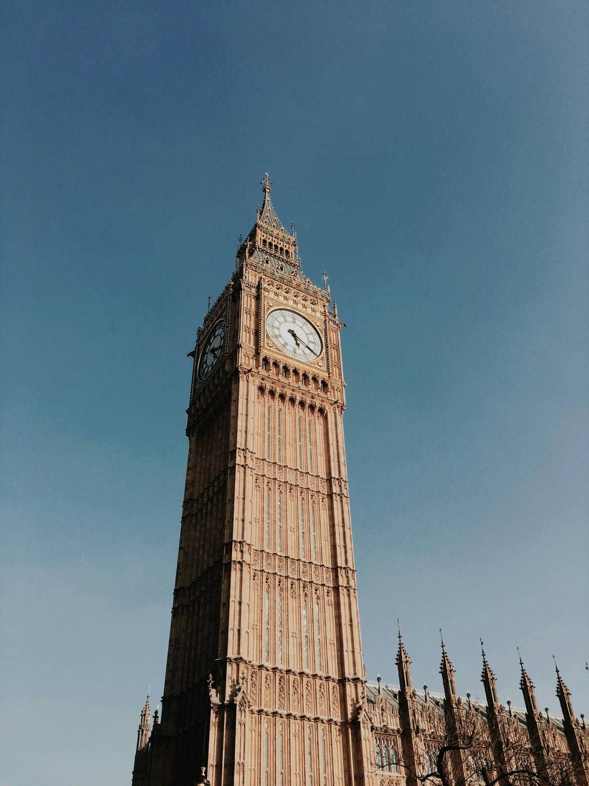 Architectural landmark: big ben streetview © jorge percival