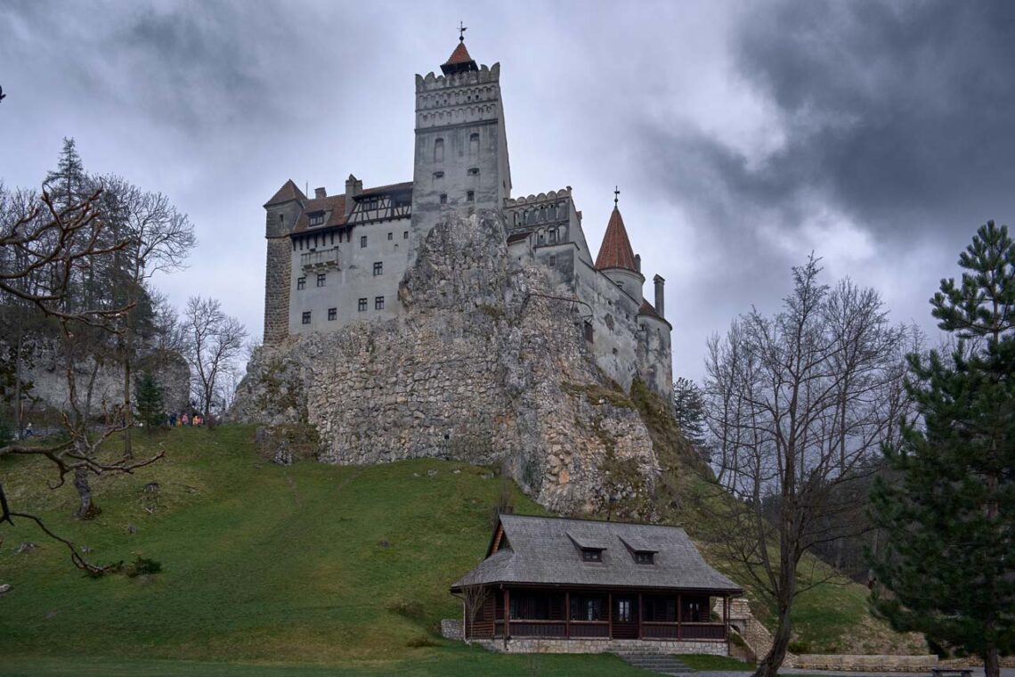 Architectural landmark: bran castle façade © borja gonzález blázquez