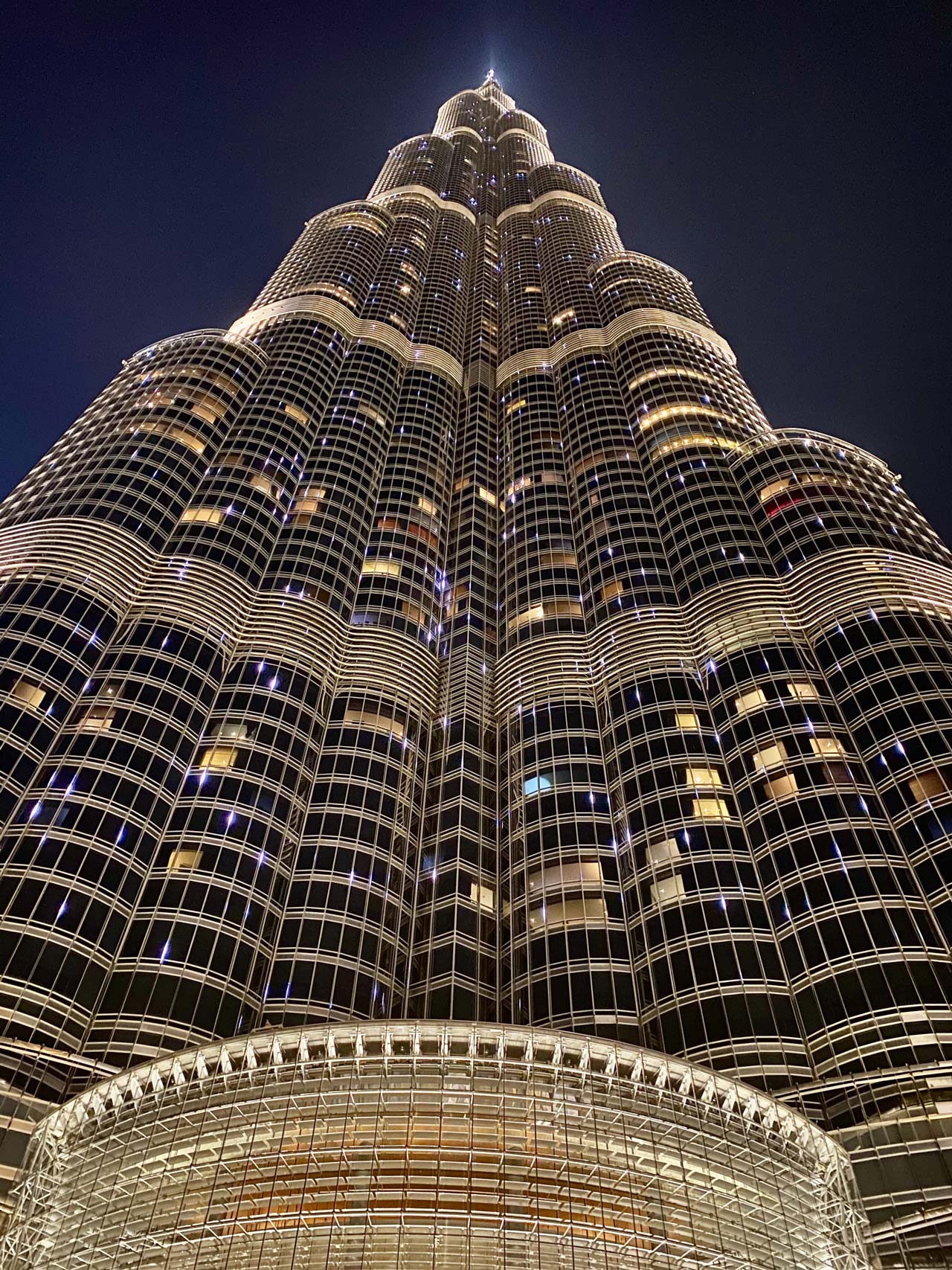 Architectural landmark: burj khalifa low angle © christian konopatzki