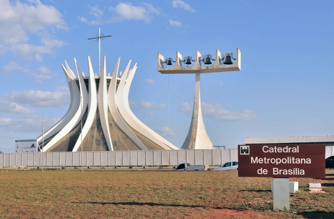 Architectural landmark: cathedral of brasília, façade © cayambe