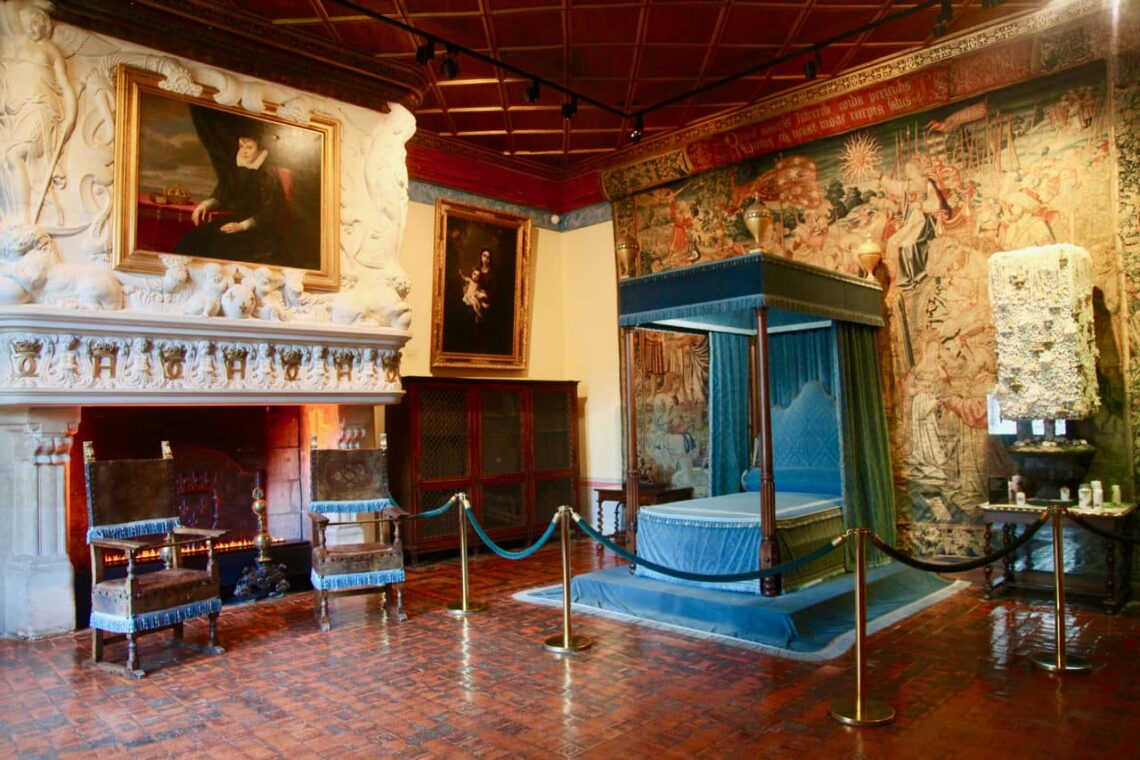 Architectural landmark: château de chenonceau, bedroom of diane de poitiers © jean michel