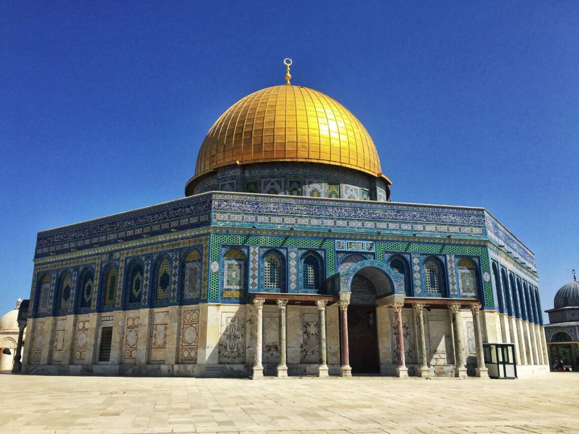 Architectural landmark: dome of the rock longest standing masjid © yuval zukerman